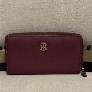 Tommy Hilfiger Leather Wallet